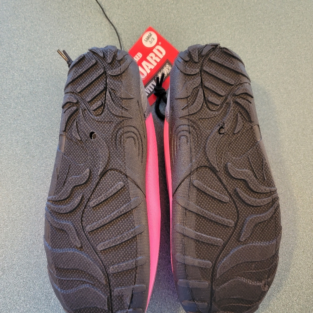 Girls Pink & Black Toggle pull Water Shoe Size 2/3 NWT - Picture 5 of 5